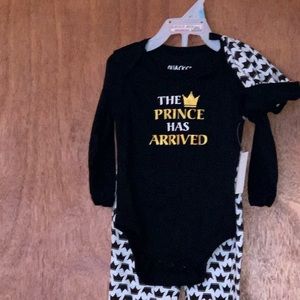 6-9 Mo Boys’ 3 Pc Set The King Has Arrived w/hat